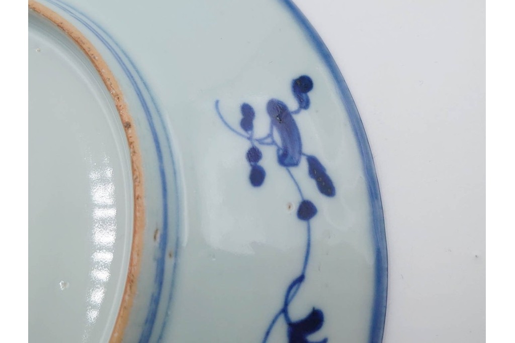 中国　古玩　染付・青花　直径約20cm(6.5寸)　花唐草文が上品な中皿3枚セット　(R-088279)