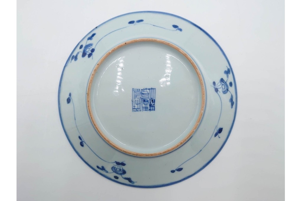 中国　古玩　染付・青花　直径約20cm(6.5寸)　花唐草文が上品な中皿3枚セット　(R-088279)
