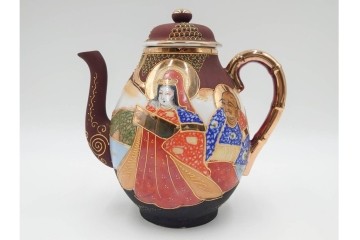 明治から大正期　薩摩焼　輸出用　金彩と人物図が華やかなティーセット　(R-088282)