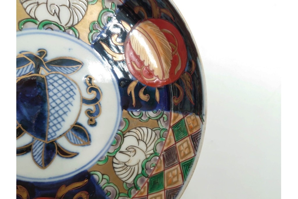 幕末から明治期　伊万里　在銘(角富)　錦手・金襴手　直径約16cm(5.1寸)　煌びやかな絵付けが魅力の中皿5枚セット　(R-088285)