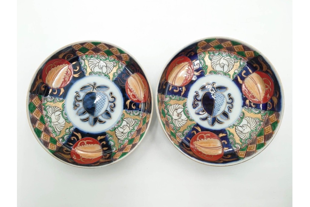 幕末から明治期　伊万里　在銘(角富)　錦手・金襴手　直径約16cm(5.1寸)　煌びやかな絵付けが魅力の中皿5枚セット　(R-088285)