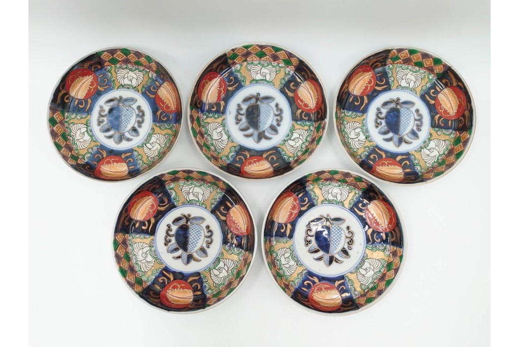 幕末から明治期　伊万里　在銘(角富)　錦手・金襴手　直径約16cm(5.1寸)　煌びやかな絵付けが魅力の中皿5枚セット　(R-088286)