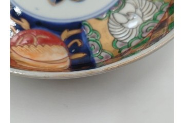 幕末から明治期　伊万里　在銘(角富)　錦手・金襴手　直径約16cm(5.1寸)　煌びやかな絵付けが魅力の中皿5枚セット　(R-088286)