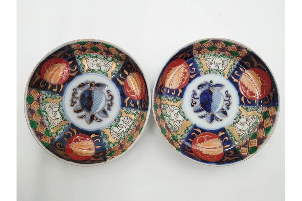 幕末から明治期　伊万里　在銘(角富)　錦手・金襴手　直径約16cm(5.1寸)　煌びやかな絵付けが魅力の中皿5枚セット　(R-088287)