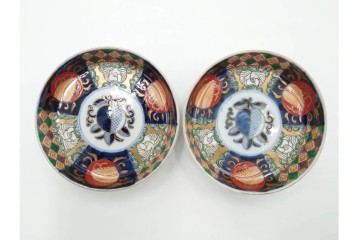 幕末から明治期　伊万里　在銘(角富)　錦手・金襴手　直径約16cm(5.1寸)　煌びやかな絵付けが魅力の中皿6枚セット　(R-088288)