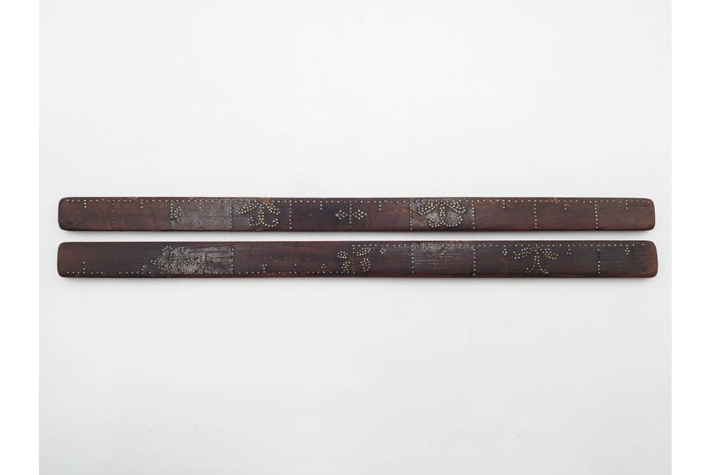 李朝　時代物　長さも意匠も異なる木製物差し6本セット　(R-088289)