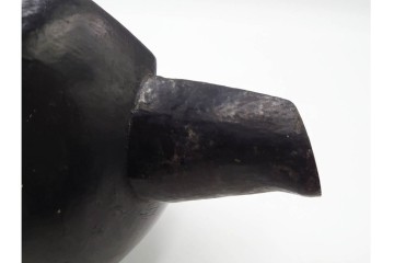 時代物　漆器　幅約34cm　黒と朱の対比が目を引く木製片口　(R-088291)