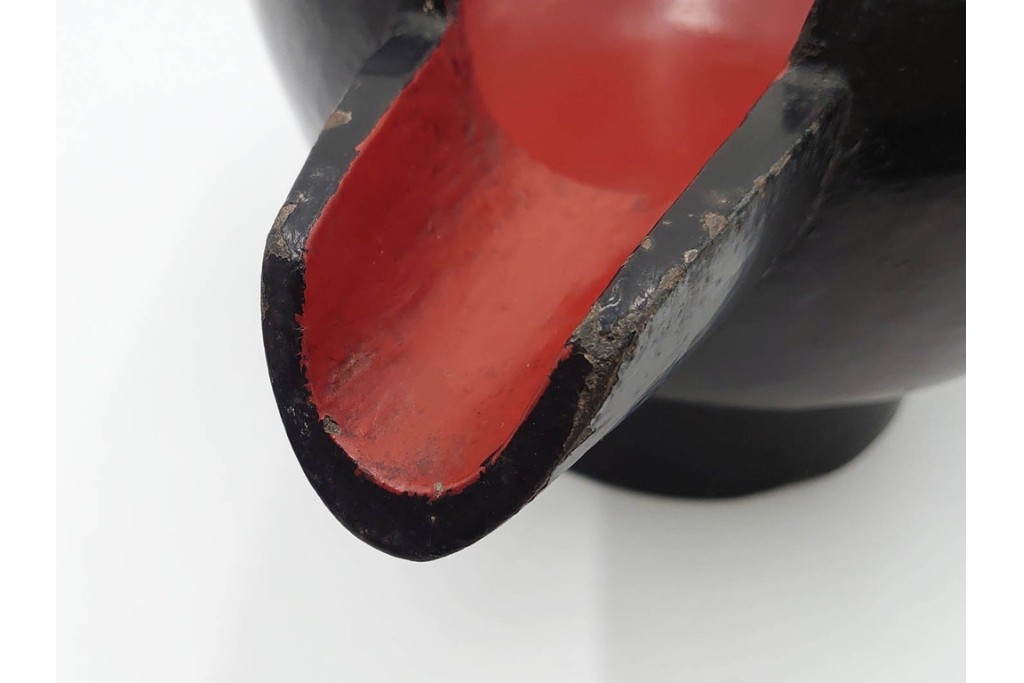 時代物　漆器　幅約34cm　黒と朱の対比が目を引く木製片口　(R-088291)