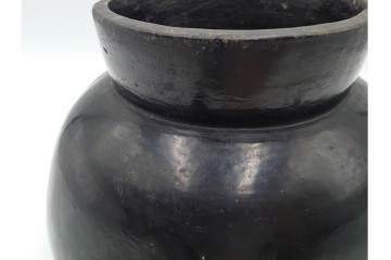 時代物　漆器　幅約34cm　黒と朱の対比が目を引く木製片口　(R-088291)
