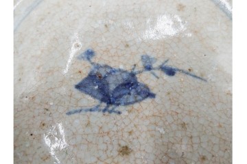 初期伊万里　染付　草花文様が味わい深い陶片　外箱付き　(R-088293)