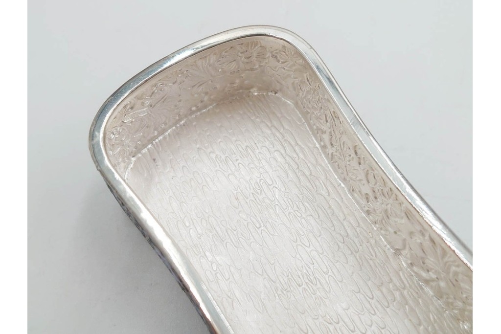 SILVER99%(銀製)　七宝焼(エナメル)　紫地に青い草花文様が映える小物入れ　(R-088298)