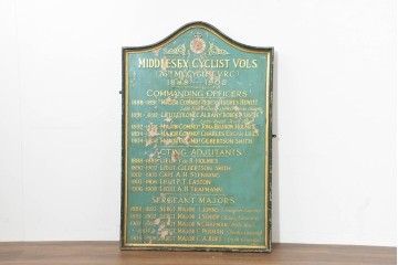 イギリスアンティーク　第26Middlesex Cyclist Vols.　歴代幹部名簿が記された木製看板　(R-088312)