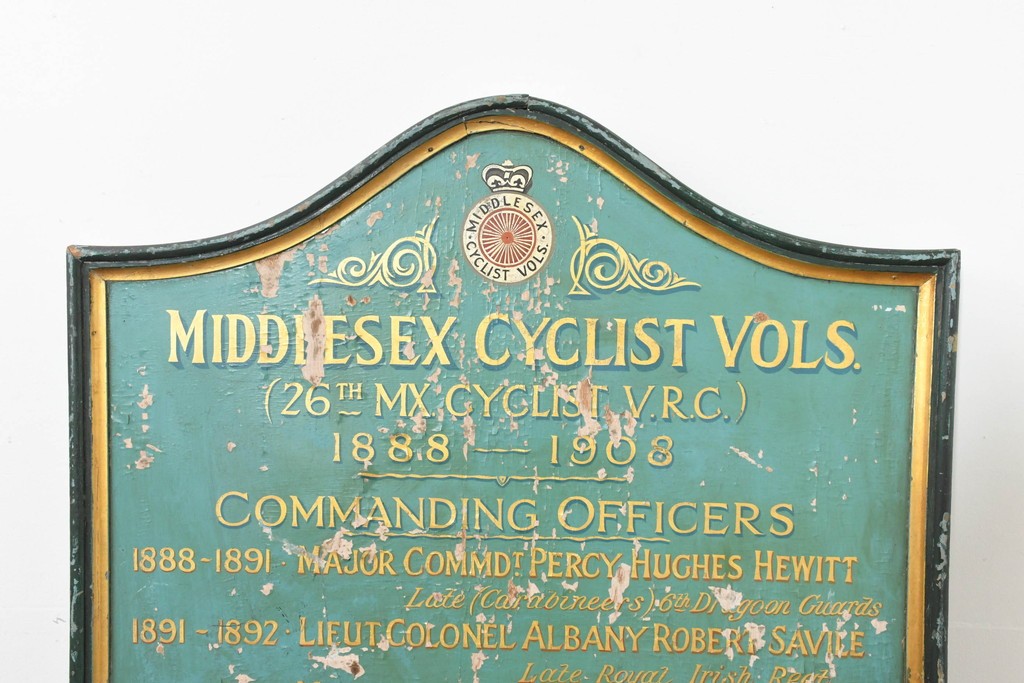 イギリスアンティーク　第26Middlesex Cyclist Vols.　歴代幹部名簿が記された木製看板　(R-088312)