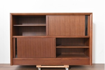 中古　美品　CONDE HOUSE(カンディハウス)　ウォールナット材　ミラーバックサイドボード　(R-088317)