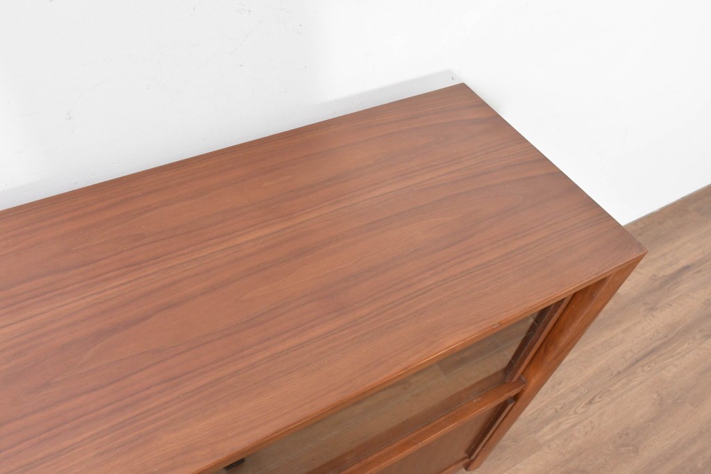 中古　美品　CONDE HOUSE(カンディハウス)　ウォールナット材　ミラーバックサイドボード　(R-088317)