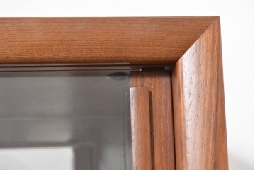 中古　美品　CONDE HOUSE(カンディハウス)　ウォールナット材　ミラーバックサイドボード　(R-088317)