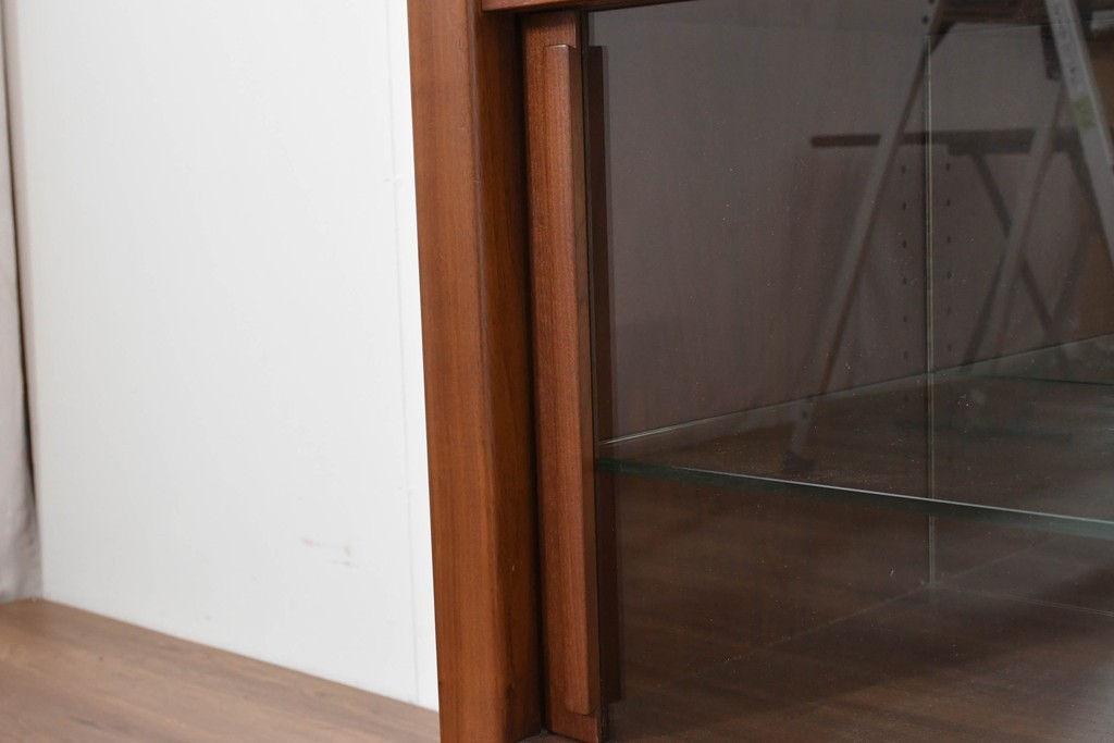 中古　美品　CONDE HOUSE(カンディハウス)　ウォールナット材　ミラーバックサイドボード　(R-088317)