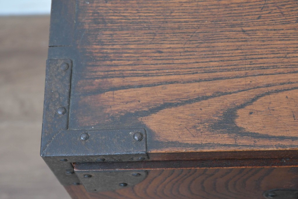 和製アンティーク　上手物　杢目の良い三方欅(ケヤキ)材の関東時代箪笥サイドボード　(R-088320)