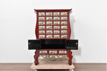 中古　超美品　最高級品　吉正本螺鈿工芸院　蝶と花鳥文が華やかな薬箪笥　購入価格約380万円　(R-088323)