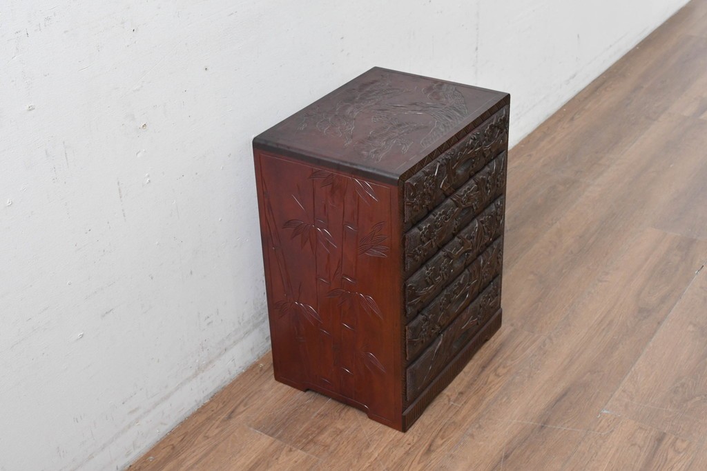 中古　日光彫り　豊かな彫刻が目を引く小引き出し　(R-088324)
