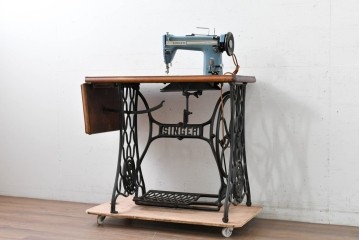 和製ヴィンテージ　SINGER(シンガー)社　188U Blue Champion(ブルーチャンピオン)　拡張天板付きの業務用足踏みミシン　(R-088325)