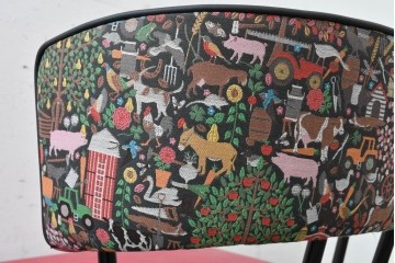 新古　展示品　超美品　特注品　棚付きダイニングチェア2脚セット　制作費2脚で約14万円　(R-088327)