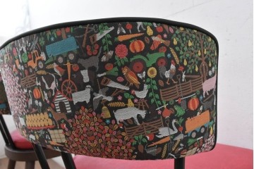 新古　展示品　超美品　特注品　棚付きダイニングチェア2脚セット　制作費2脚で約14万円　(R-088327)