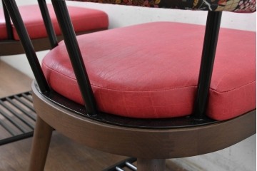 新古　展示品　超美品　特注品　棚付きダイニングチェア2脚セット　制作費2脚で約14万円　(R-088327)