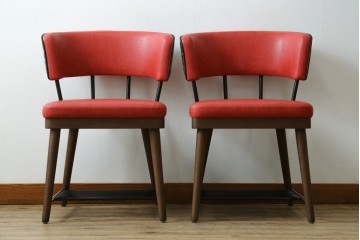新古　展示品　超美品　特注品　棚付きダイニングチェア2脚セット　制作費2脚で約14万円　(R-088327)