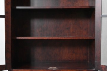 中古　和光　北斗民芸　深みのある木の色合いにガラス扉が美しく映えるブックケース　(R-088335)