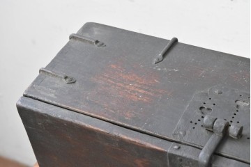 アジアンアンティーク　希少サイズ　武骨な佇まいが印象的なバンダチ　(R-088336)