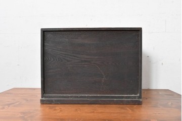 和製アンティーク　槐(えんじゅ)材　胴金具が渋みを添える小引き出し　(R-088338)