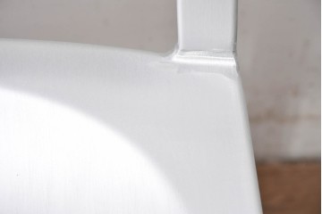 新古　展示品　超美品　リプロダクト品　Emeco(エメコ)　No.1006 NAVY ARMCHAIR(ネイビー アームチェア)　アルミニウム製の洗練されたアームチェア2脚セット　(R-088340)