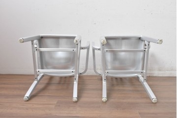 新古　展示品　超美品　リプロダクト品　Emeco(エメコ)　No.1006 NAVY ARMCHAIR(ネイビー アームチェア)　アルミニウム製の洗練されたアームチェア2脚セット　(R-088340)