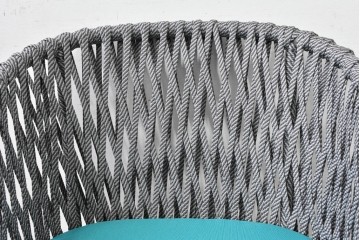 新古　展示品　超美品　ロープ編みの背もたれとターコイズブルーの座面がお洒落なアームチェア　制作費約12万円　(R-088341)