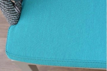 新古　展示品　超美品　ロープ編みの背もたれとターコイズブルーの座面がお洒落なアームチェア　制作費約12万円　(R-088341)