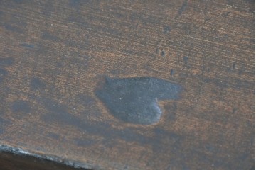 韓国アンティーク　李朝家具　欅(ケヤキ)材　重厚な金具があしらわれたバンダチ　(R-088345)