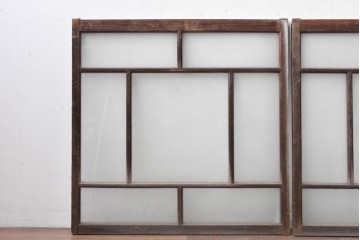 アンティーク建具　昭和初期から昭和中期　大正ロマンの雰囲気をまとった窓2枚セット　(R-088349)
