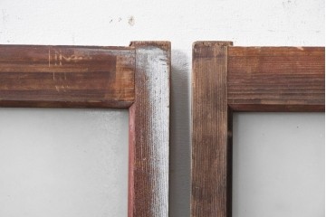 アンティーク建具　昭和初期から昭和中期　大正ロマンの雰囲気をまとった窓2枚セット　(R-088349)