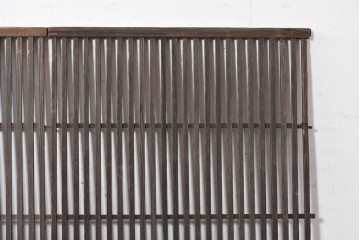 アンティーク建具　明治期から大正期　深みのある木味が趣深い古い町屋の出格子2枚セット　(R-088353)