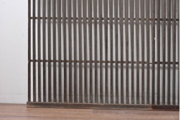アンティーク建具　明治期から大正期　深みのある木味が趣深い古い町屋の出格子2枚セット　(R-088353)