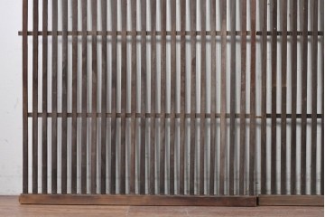 アンティーク建具　明治期から大正期　深みのある木味が趣深い古い町屋の出格子2枚セット　(R-088353)