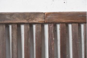 アンティーク建具　明治期から大正期　深みのある木味が趣深い古い町屋の出格子2枚セット　(R-088353)