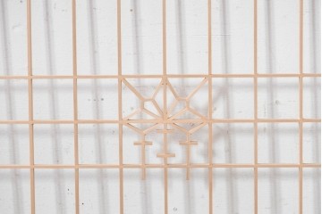 中古　淡い木色と松葉風の組子が上品な組子窓4枚セット　(R-088355)