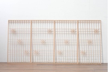 中古　淡い木色と松葉風の組子が上品な組子窓4枚セット　(R-088357)
