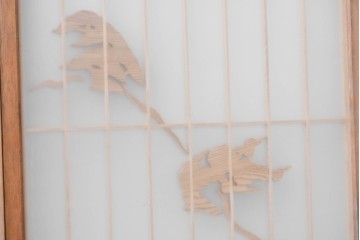 ヴィンテージ建具　昭和後期　両面ガラス　松竹梅と鶴亀が描かれた縁起の良い組子入り書院戸4枚セット　(R-088362)