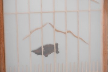 ヴィンテージ建具　昭和後期　両面ガラス　松竹梅と鶴亀が描かれた縁起の良い組子入り書院戸4枚セット　(R-088362)