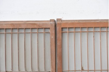 ヴィンテージ建具　昭和中期　片面ガラス　幾何学模様の組子が目を引くガラス窓2枚セット　(R-088363)