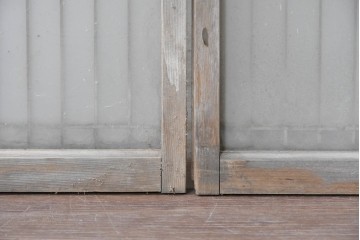 ヴィンテージ建具　昭和中期　片面ガラス　幾何学模様の組子が目を引くガラス窓2枚セット　(R-088363)