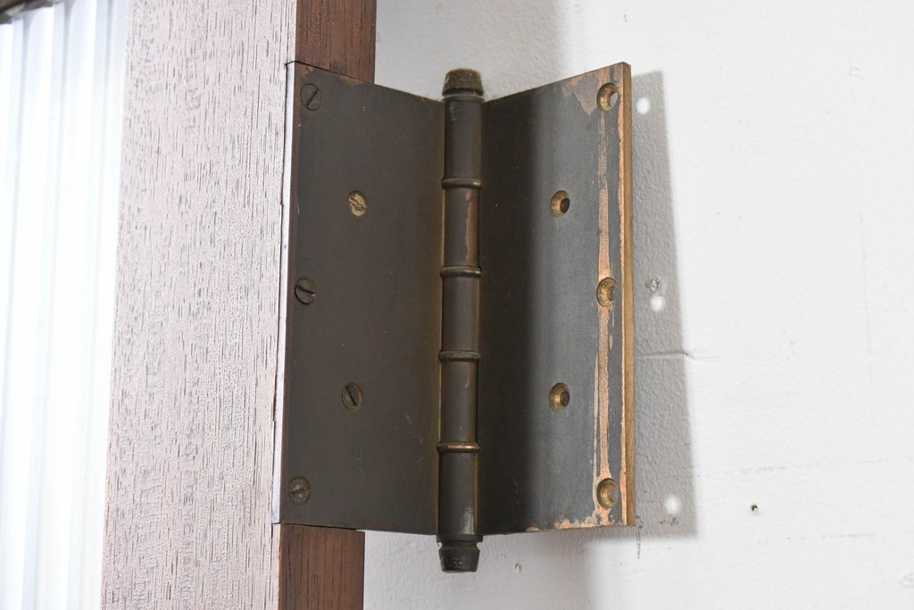 ヴィンテージ建具　1970年頃　ミッドセンチュリーデザイン　温かみのある木肌とモールガラスの組み合わせが素敵な親子ドア2枚(1対)セット　(R-088370)